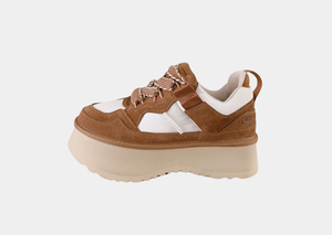 UGG Astromel