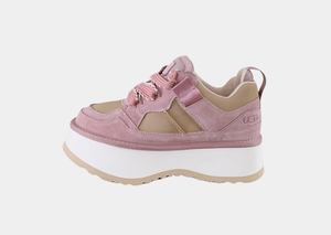 UGG Astromel