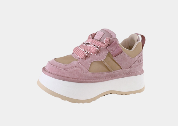 UGG Astromel