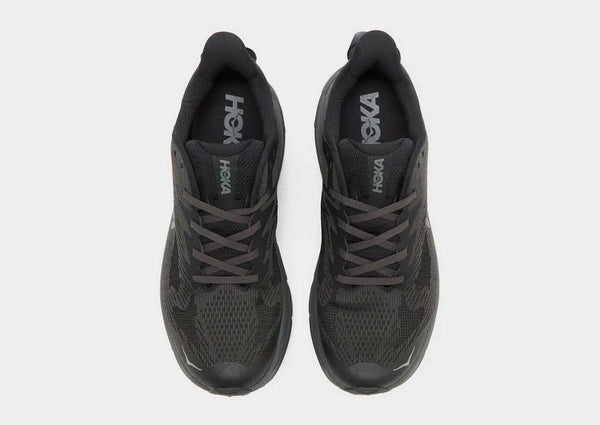 HOKA Challenger 8